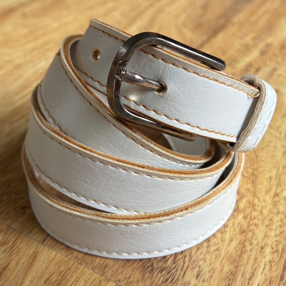 Vintage Skinny Belt White Faux Leather Silver Buckle Y2K IndieSleeze Minimalist